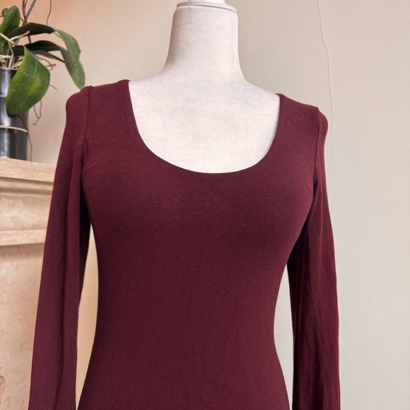 OGL Ruby Dark Red Scoop Neck Long Sleeve Ruffle Wrist Womens Size M Brami Midi - Picture 4 of 13